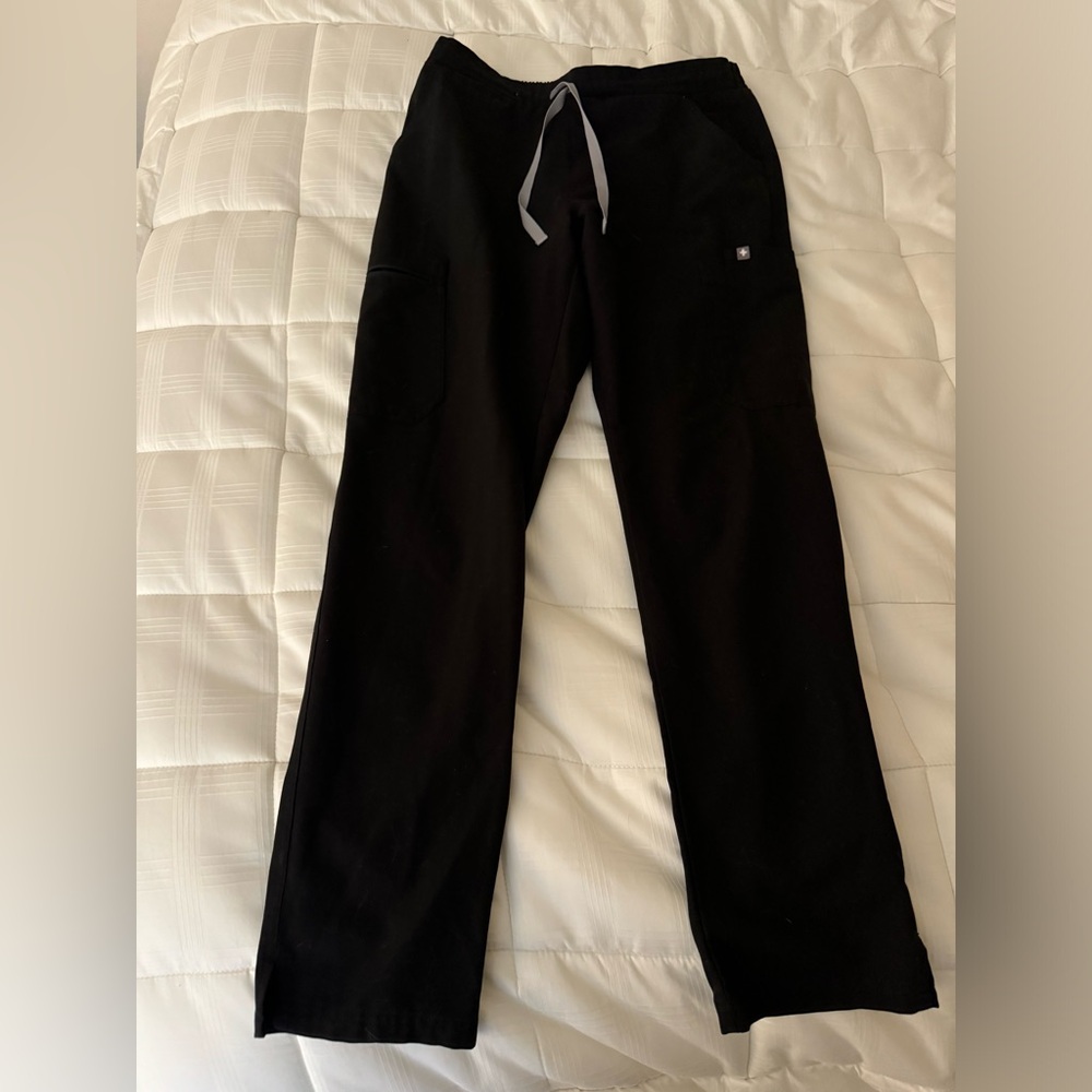Black FIGS Scrub Pant size small.